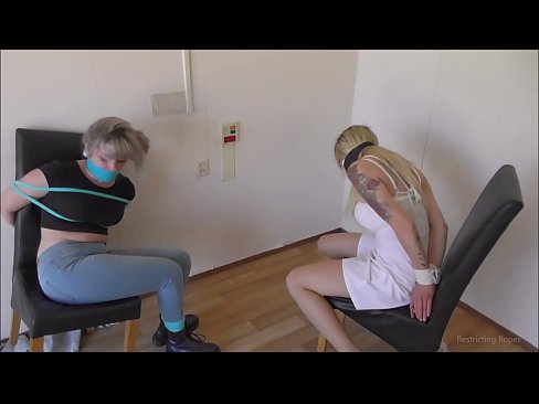 ❤️ Ovisnik / vezan i začepljen usta / djevojka u nevolji Seks video kod nas ☑