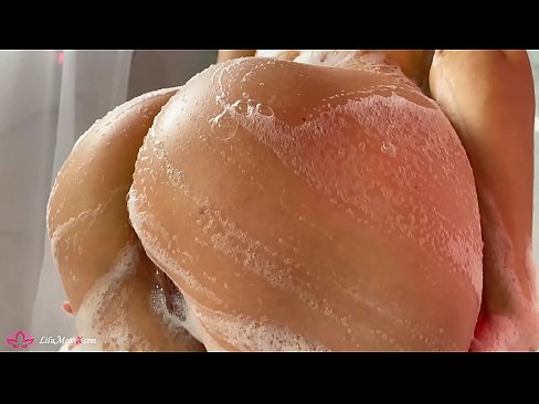 ❤️ Brineta masturbira macu vibratorom do intenzivnog orgazma pod tušem Seks video kod nas ☑